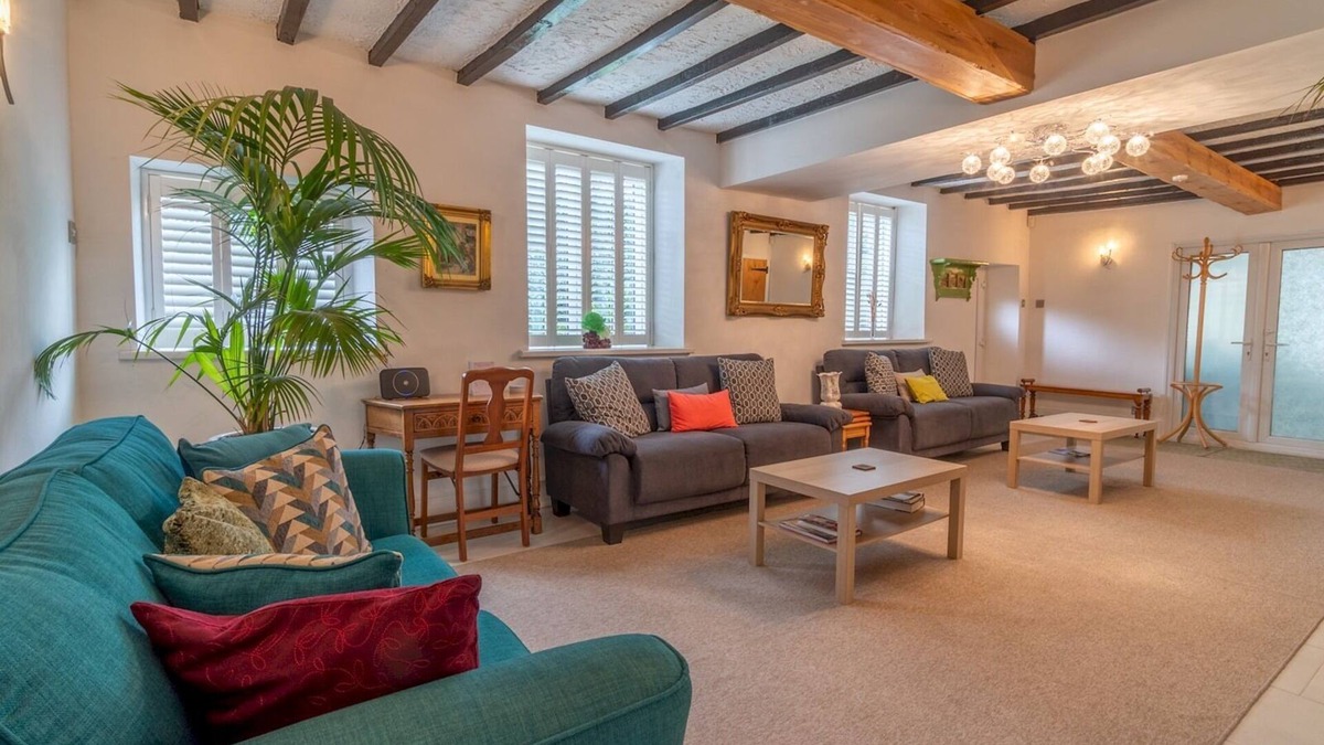 Giltbrook House | Pass the Keys | Amazing Guest Cottage in Nottingham with Parking!