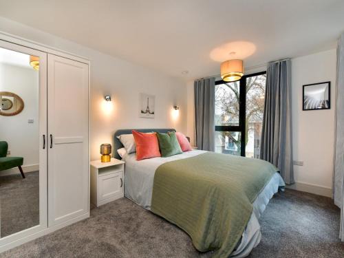 Pontcanna House | Pass the Keys Beautiful 3 Bed Town House