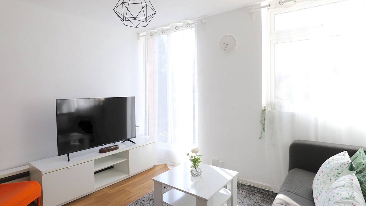 Headington House | Pass the Keys | Headington 4BR Home Parking and Garden Oxford