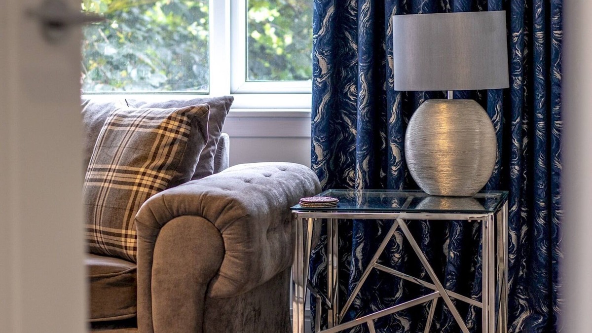 Renfrew Apartment | Pass the Keys | Renfrew Town Centre, Easy Link to Glasgow City