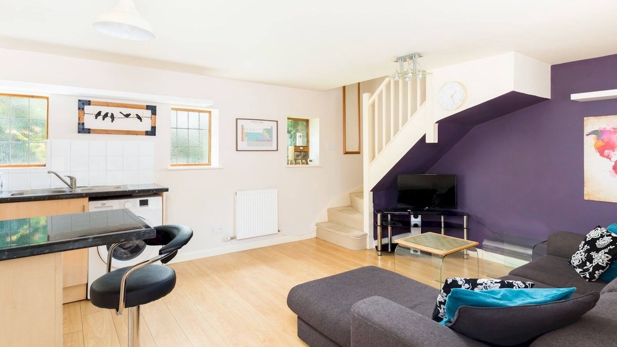 Leamington Spa House | Pass the Keys | Self Contained 1 Bed Coach House