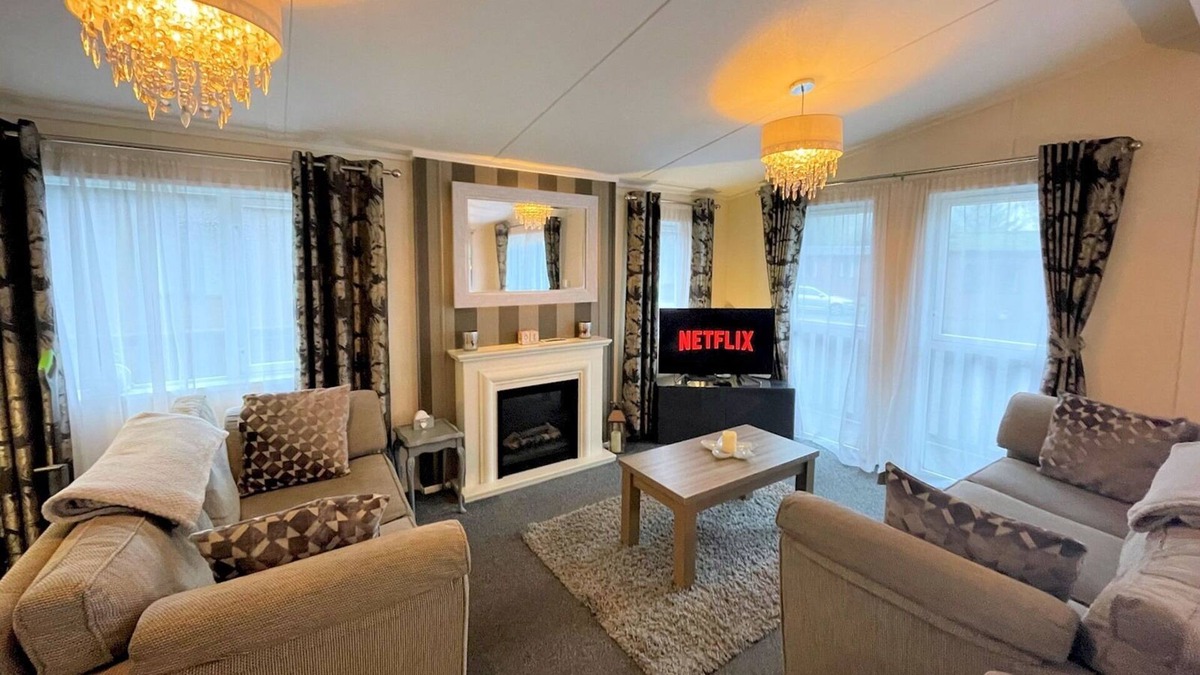 Mouswald House | Pass the Keys | Stunning, Modern 3BR Lodge in Rural Country Park