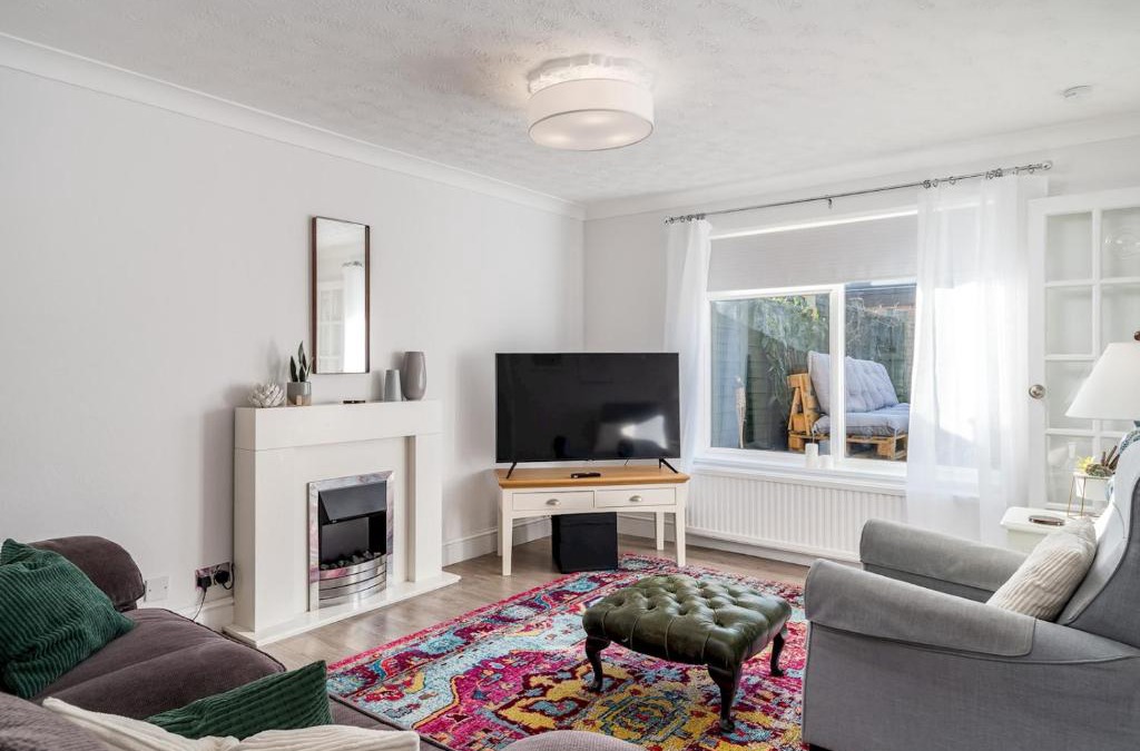 Hatfield House | Pass the Keys Stylish Cosy 3Bed Family Friendly Home in Hatfield
