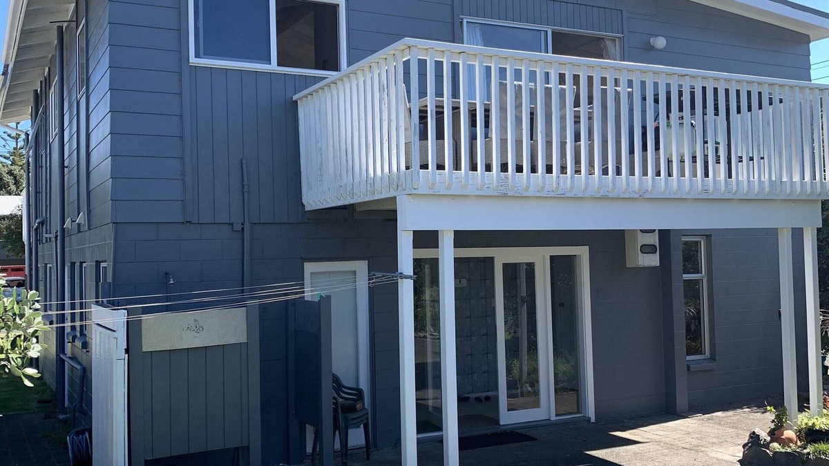 Whangamata House | Patuwai ('By the Water')