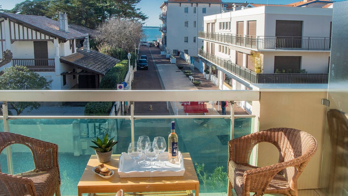 Le Moulleau Apartment | Pause Moulleau - terrasse et parking coeur Moulleau