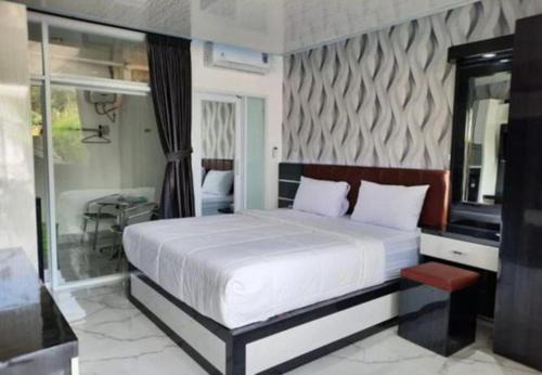 Depok Hotel | Paviliun Helomi