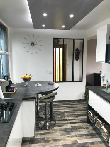 Thiais House | Pavillon F4