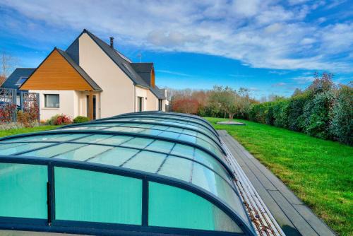 Ploneour-Lanvern House | Pays Bigouden, maison pour 8 avec piscine