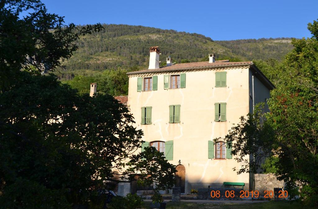 La Bastide House | Pays du Verdon , étape, séjour fraîcheur dans maison de caractère