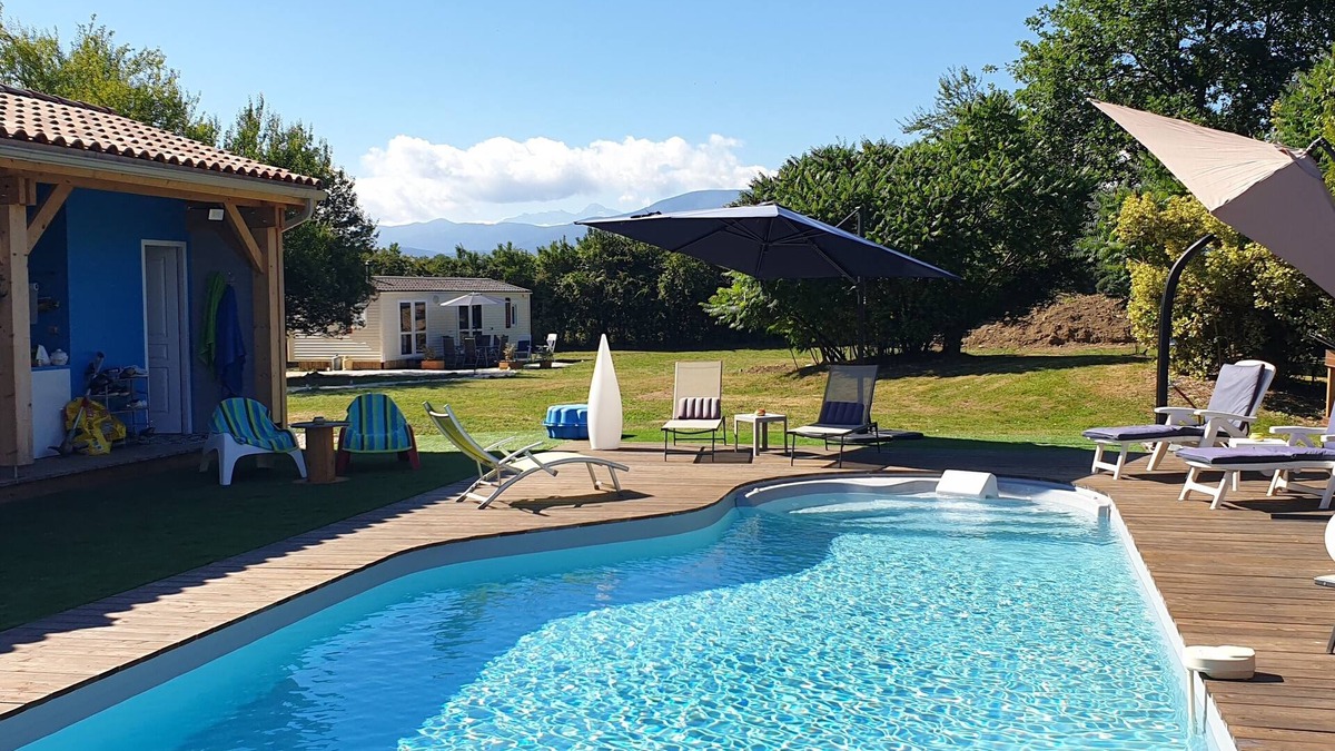 Salies-du-Salat House | Peace and green charm