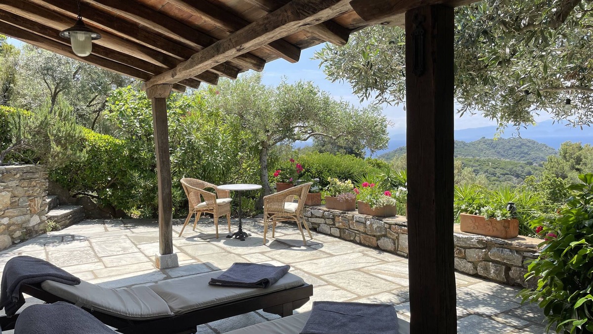 Koukounaries House | Peace, privacy, sea views and sunsets: Lephteris House with pool at Koukounaries