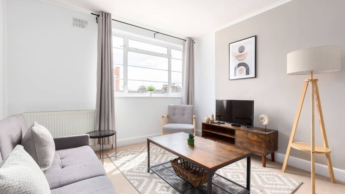 Chiswick Apartment | Peaceful 2 Bed Flat in Chiswick