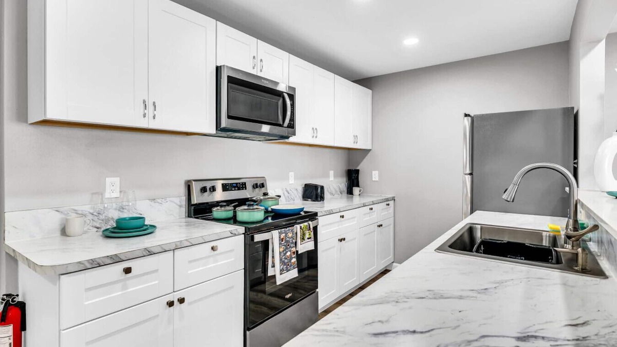 West Arlington Apartment | Peaceful 2BR Getaway Minutes from Downtown Arlington