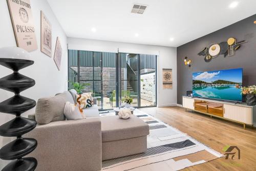 Woodforde House | Peaceful 2BR Home in Leafy Woodforde