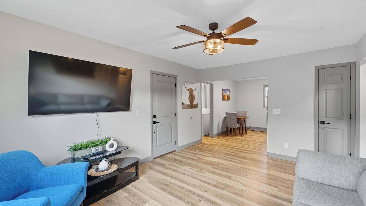 Altoona Apartment | Peaceful and Cozy - 2BR Apartment - Altoona