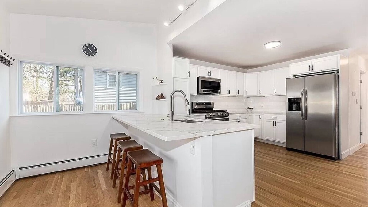 Readville House | Peaceful and Serene House with Mature Trees and Easy Access to Highways