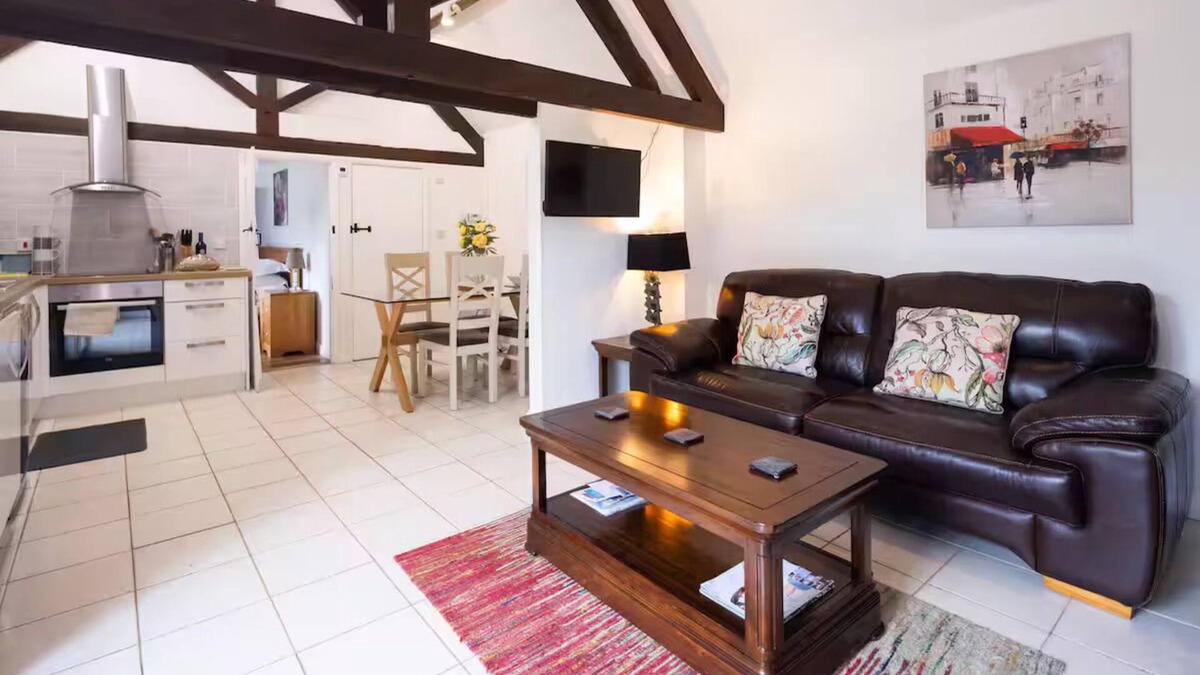 Chippenham House | Peaceful and tranquil 2 bedroom deer cottage