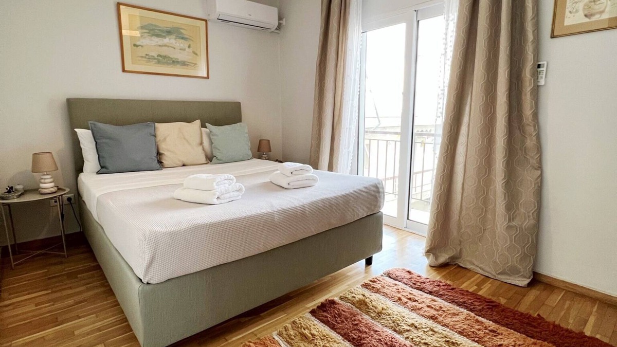 Palaio Faliro Apartment | Peaceful Apartment by Flisvos Marina - Athenian Homes, Athenian Homes
