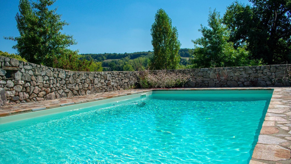 La Fouillade House | Peaceful barn conversion retreat with private pool and panoramic views