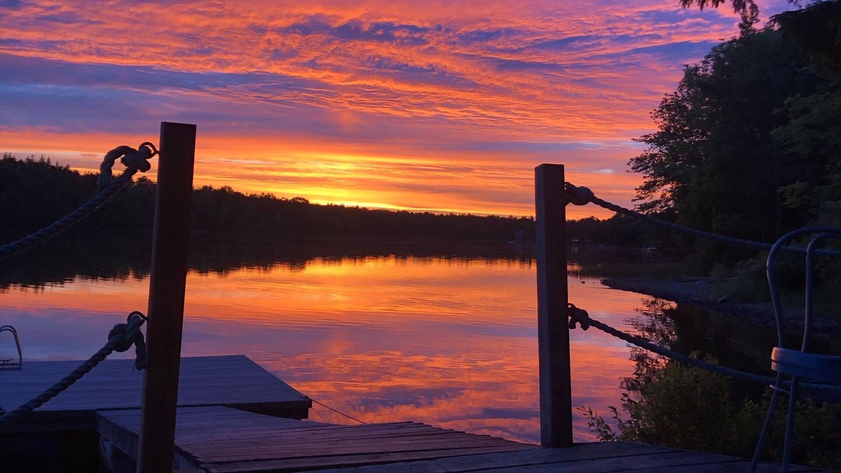 Halifax County House | Peaceful & beautiful Lakefront home . Weekly & short term rental.