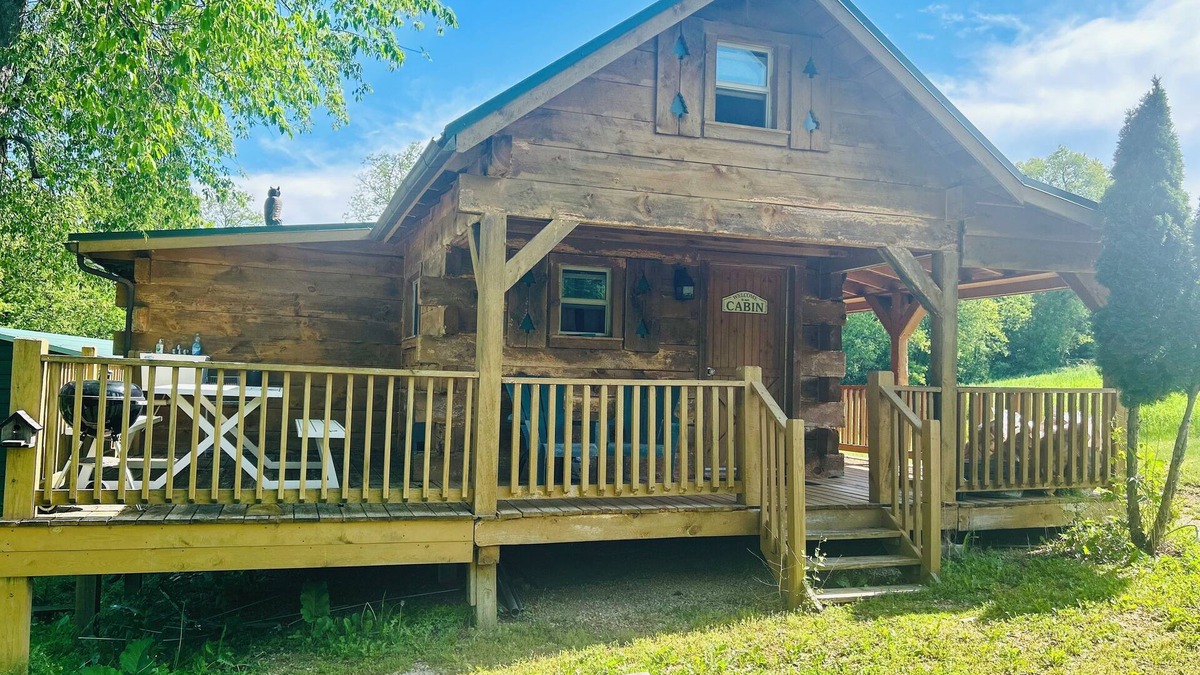 Kickapoo Cabin | Peaceful Cabin in woods