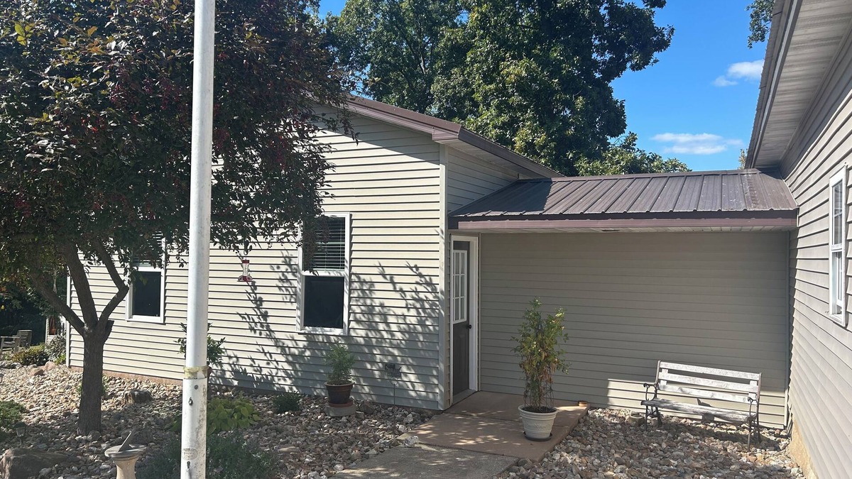 Fowler Cabin | Peaceful cabin with AC in charming Liberty