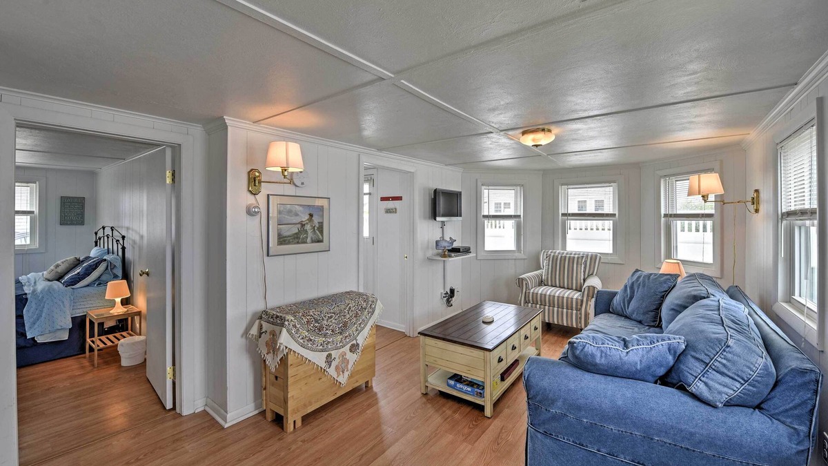 Matunuck Cottage | Peaceful Cottage - Steps to Matunuck Beach