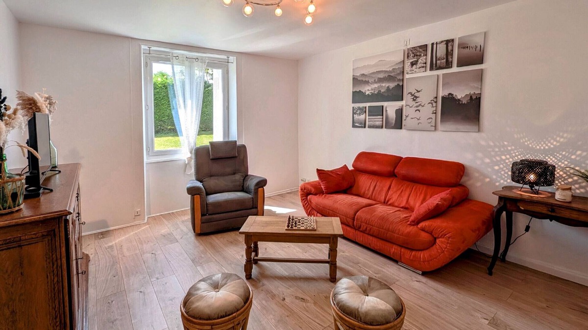 La Vernotte Cottage | Peaceful cottage with terrace and garden in La Vernotte