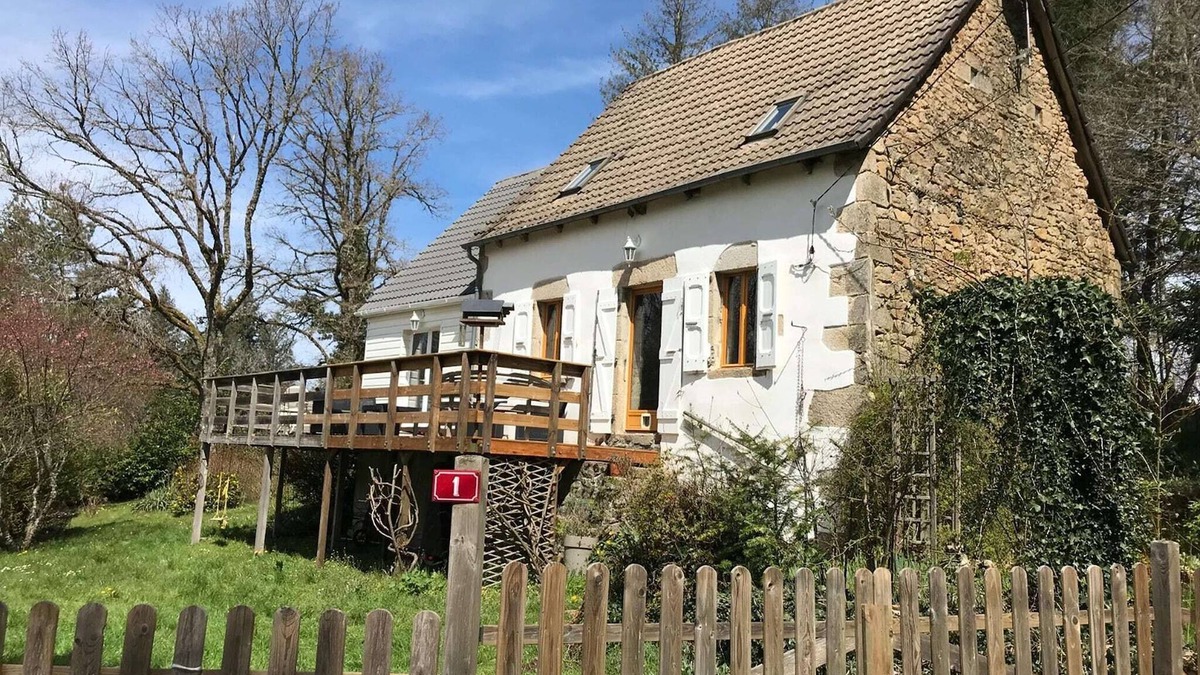Auriac House | Peaceful Countryside Home