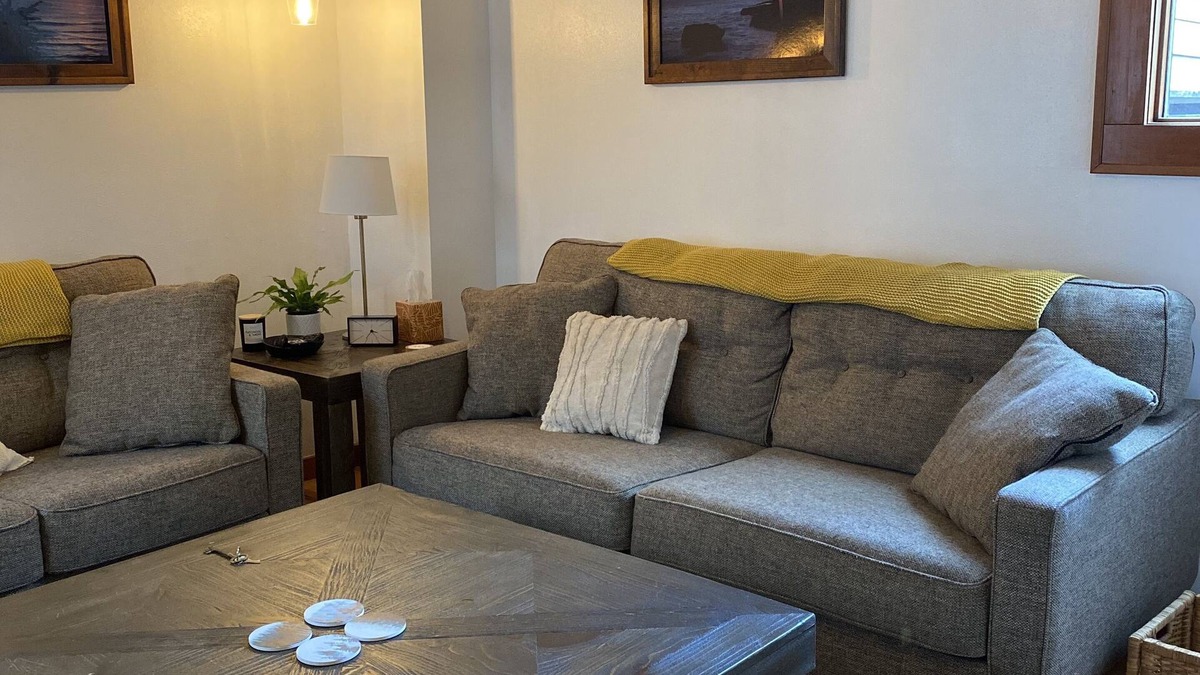 Sellwood-Moreland Apartment | Peaceful+Cozy StudioApt-Steps to Central Sellwood
