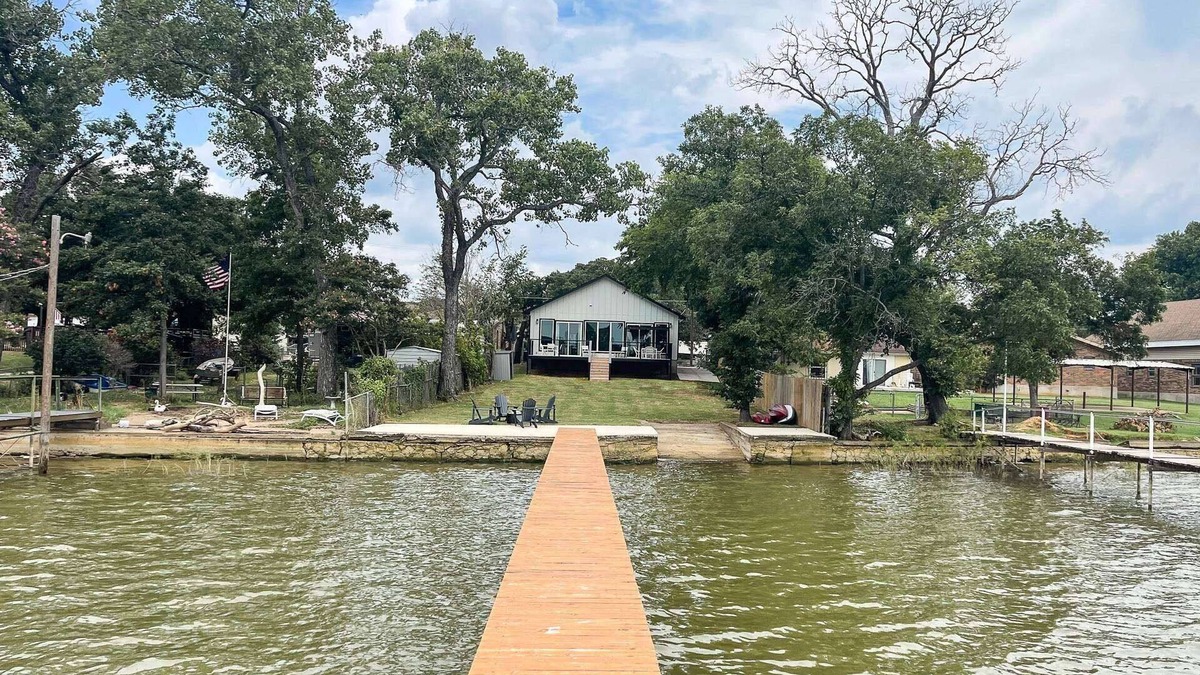 Azle House | Peaceful Eagle Mountain Lakefront Property! Private & Secluded with Swimming, Fishing & Boat Tie-up!