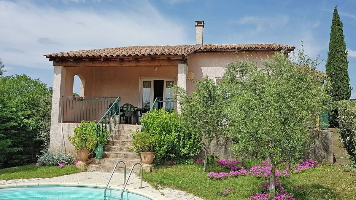 Saint-Laurent-de-Carnols Villa | Peaceful Valley View Villa