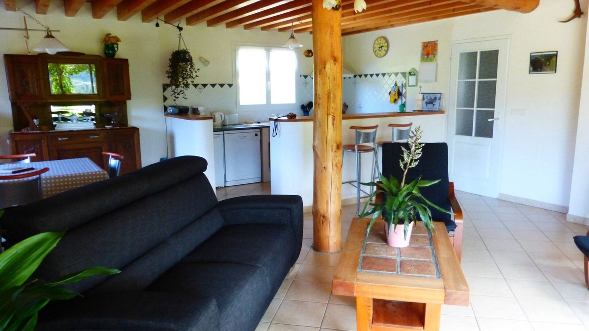 Marignac-en-Diois House | Peaceful Garden Stay, Diois