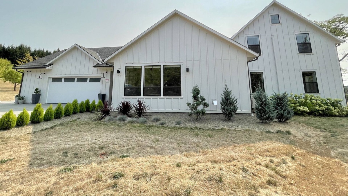 La Center House | Peaceful Getaway at 3-bedroom Home in La Center