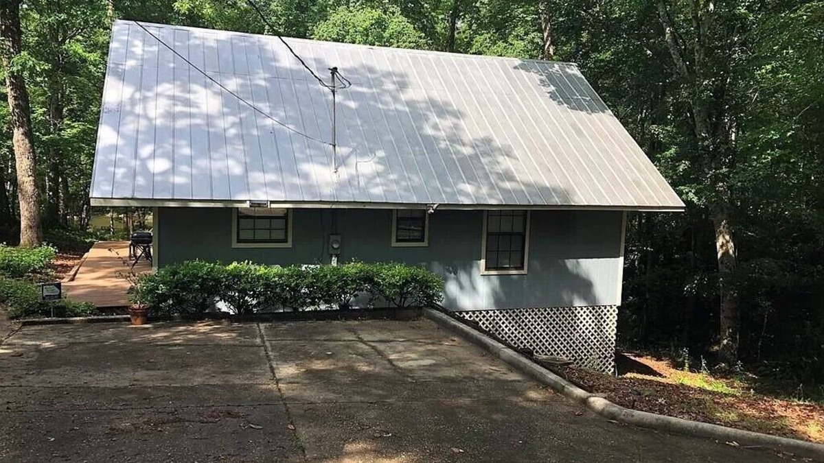 Abbeville House | Peaceful getaway on the water