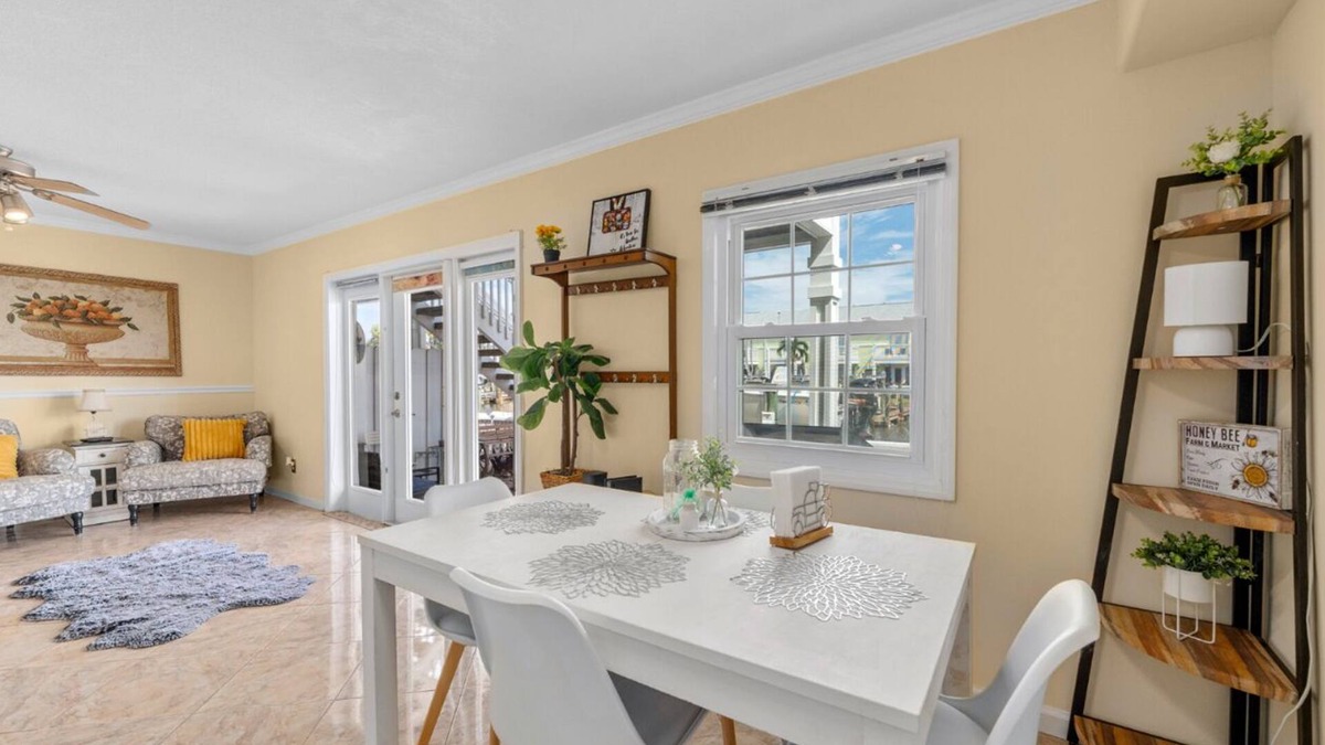 Coquina Key Apartment | Peaceful getaway by the bay