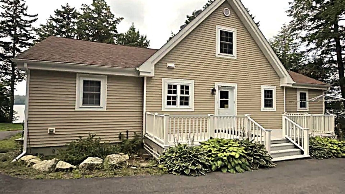 Ellsworth House | Peaceful Green Lake Get-A-Way