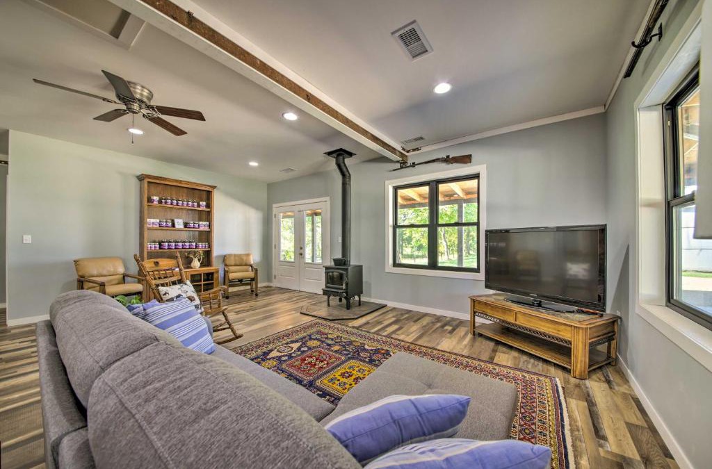 Berger House | Peaceful Guest Home with Patio on 152-Acre Farm