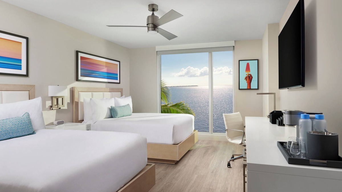 Charlotte Harbor Hotel | Peaceful Harbor front Escape – 3 Private Rooms, Shared Scenic Stay