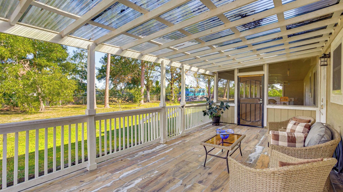 Loxahatchee Groves Apartment | Peaceful Loxahatchee Apartment w/Covered Porch