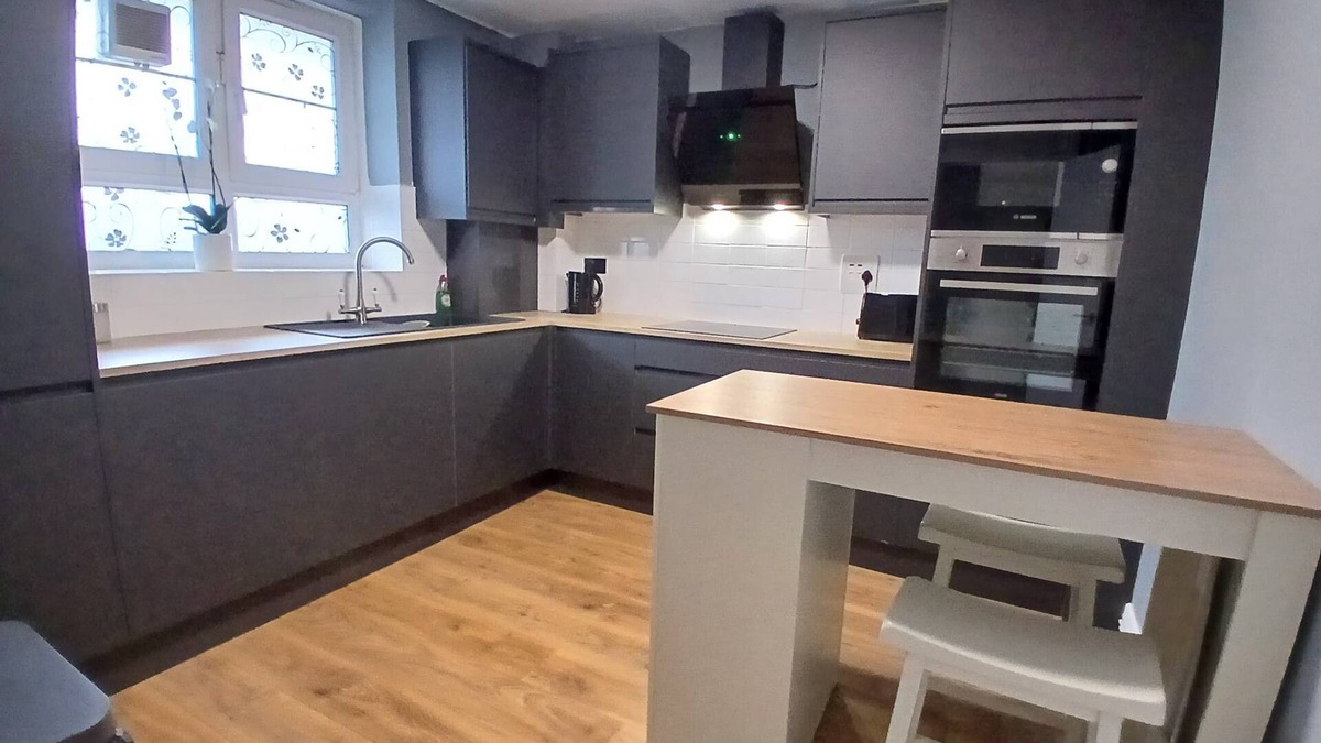 Vassall Apartment | Peaceful Moira 2 Bedroom between Brixton and Kennington 10min to Central London