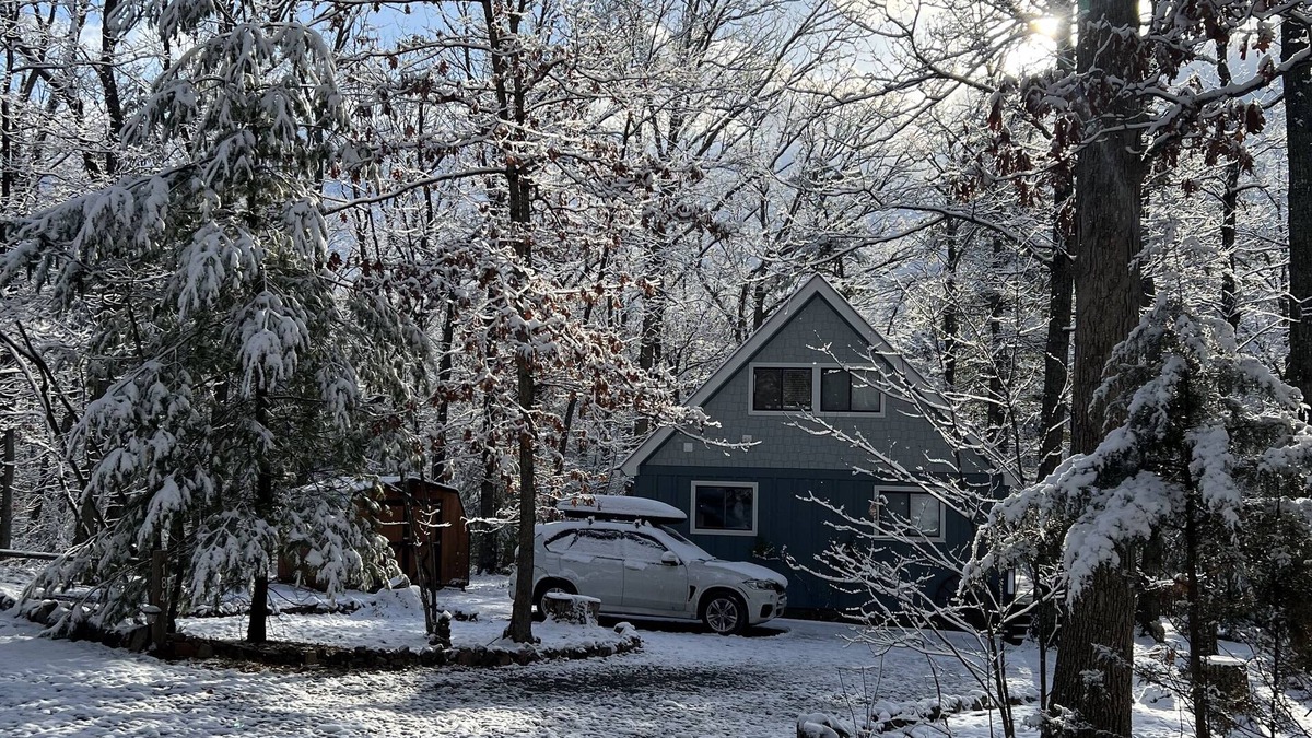Bergton Ski Chalet | Peaceful Mountain Chalet and Garden House on six acres minutes from Bryce Resort