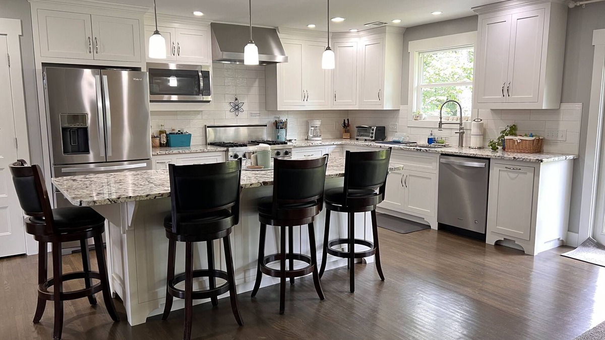 Mossy Oaks House | Peaceful Nature Retreat Centrally Located with Pool - Family-Friendly