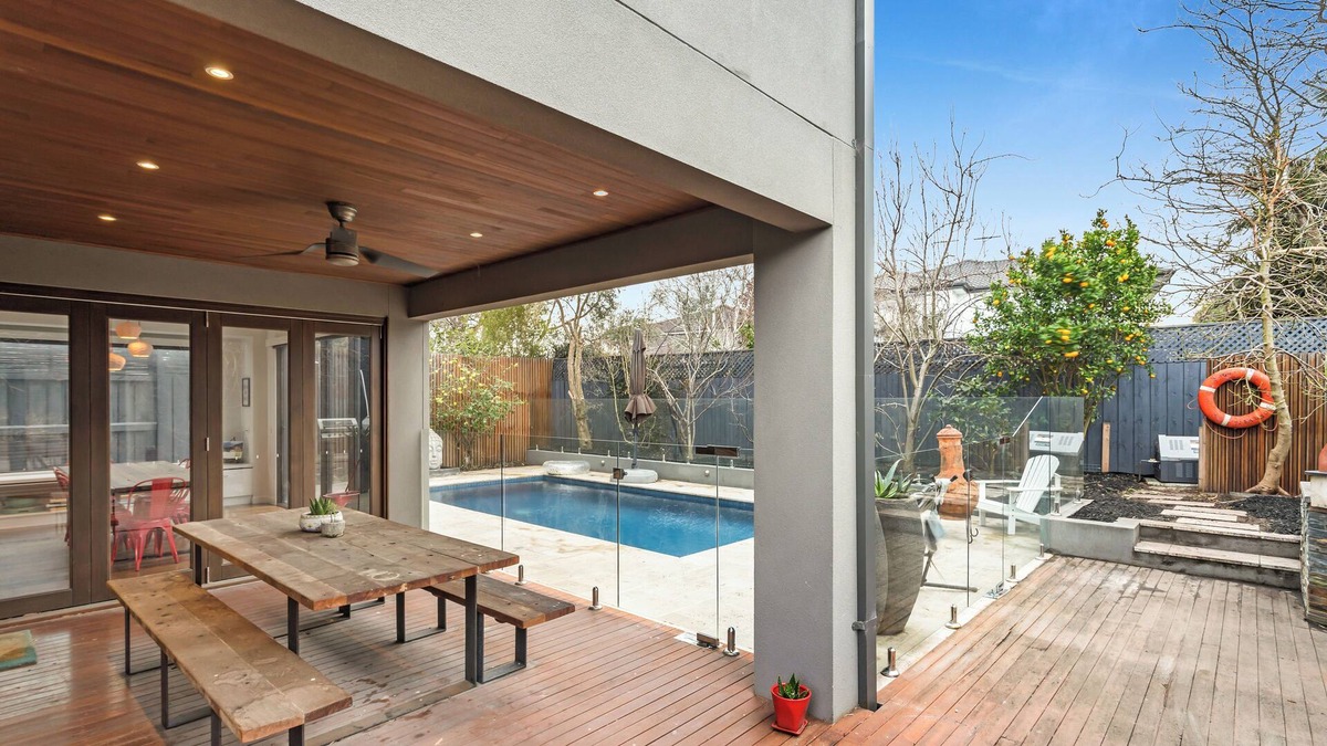 Parkdale House | Peaceful Parkdale Retreat