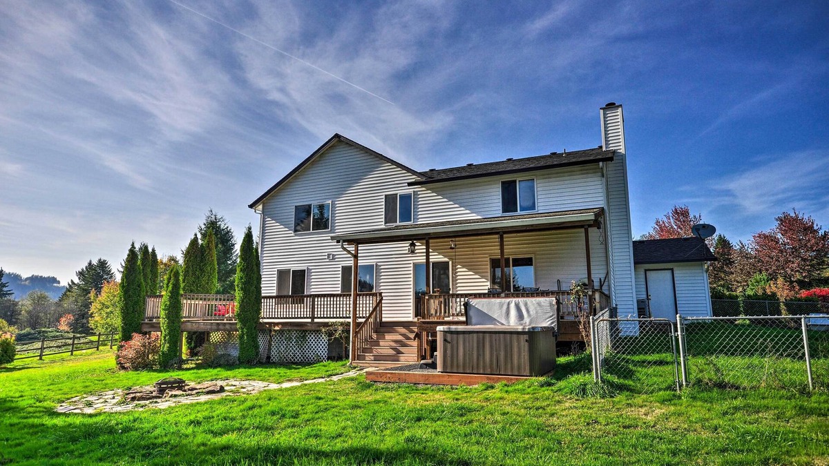 Washougal House | Peaceful, Pet-Friendly Washougal Paradise!