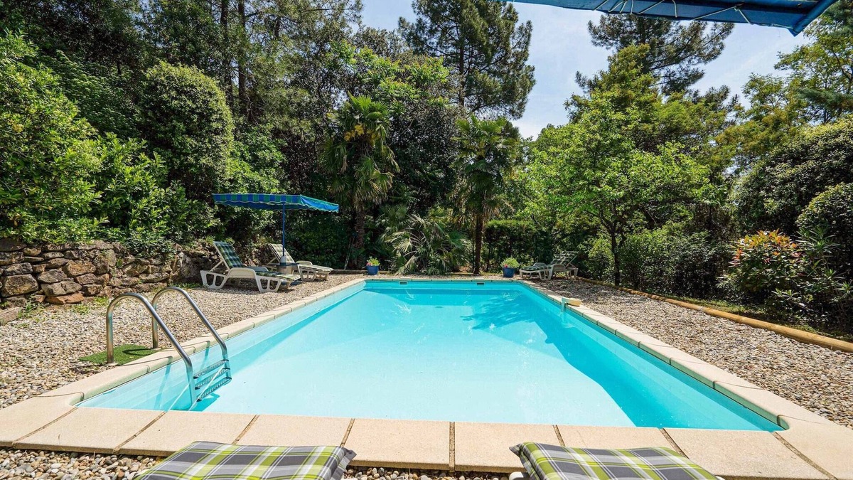 Les Salelles House | Peaceful Poolside Retreat