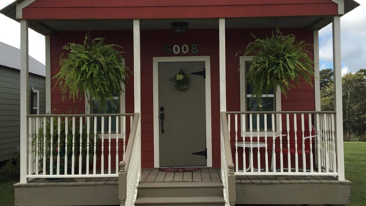 Iberia Parish Cottage | Peaceful, Private Cottage on Bayou Teche