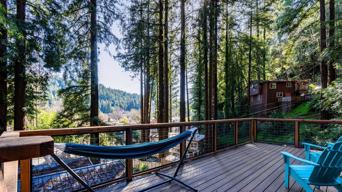 Rio Nido Cabin | Peaceful Redwood Hideaway - Hot Tub, Hammock, Walk to Russian River and Downtown