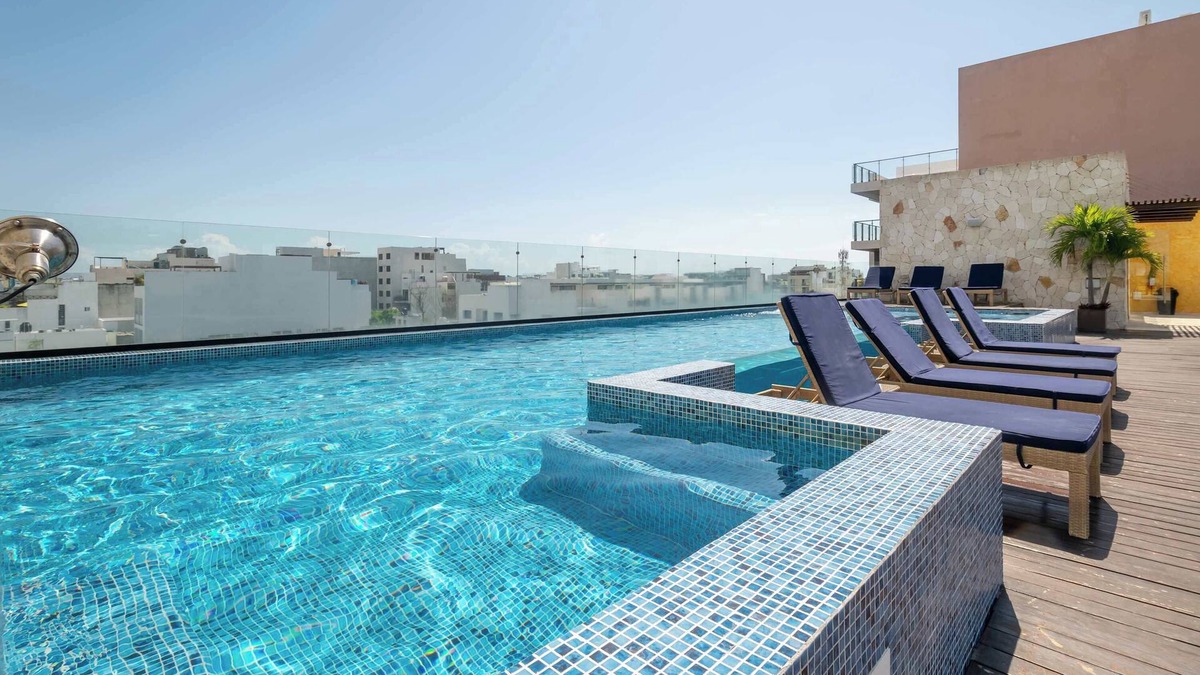 Tohoku Condo | Peaceful Retreat w/Roof Pool, Gym & Garden Lounge