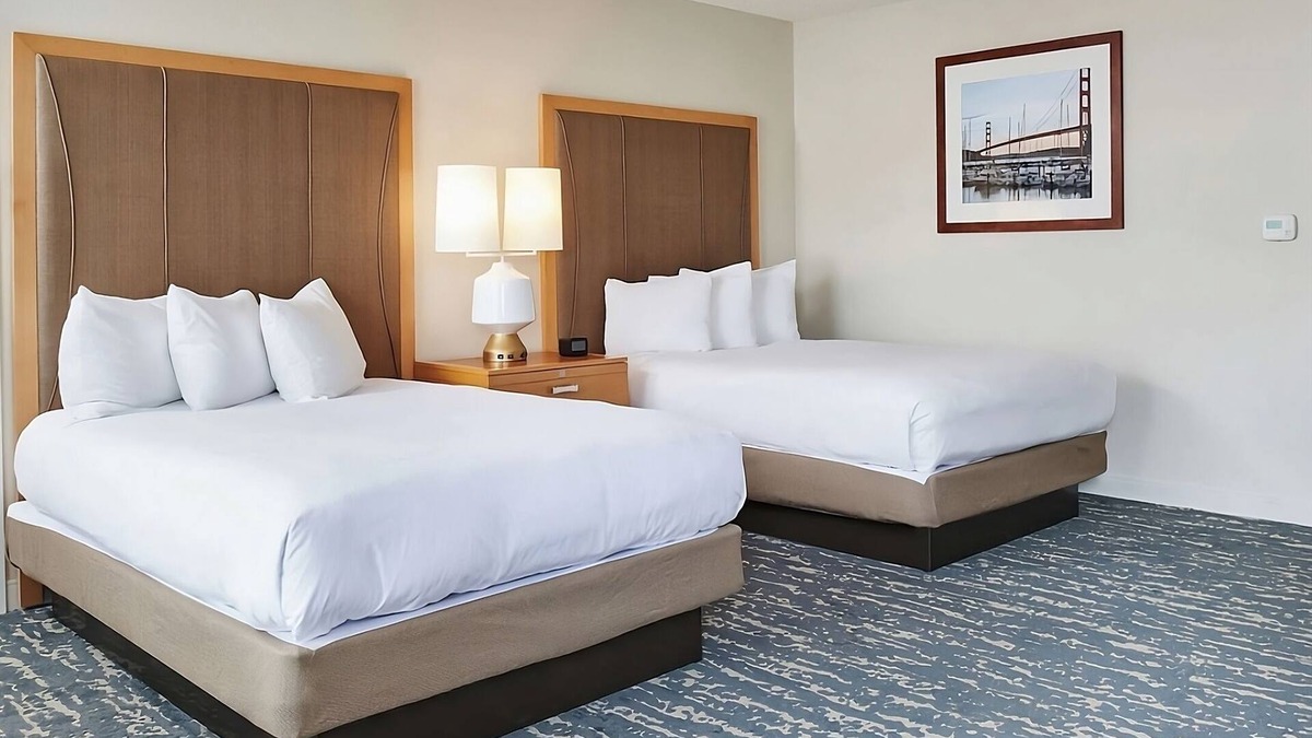 Berkeley Hotel | Peaceful Retreat in Berkeley Marina! 3 Posh Units, Near César Chávez Park!